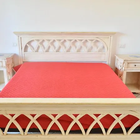 Iss Travel, Domus Pedra - 2-bedrooms With Air-condition Апартаменты