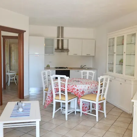 Iss Travel, Domus Pedra - 2-bedrooms With Air-condition