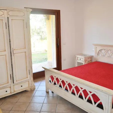 Iss Travel, Domus Pedra - 2-bedrooms With Air-condition *
