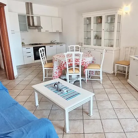Iss Travel, Domus Pedra - 2-bedrooms With Air-condition Апартаменты