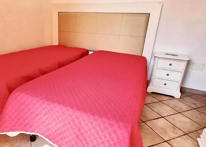 Iss Travel, Domus Pedra - 2-bedrooms With Air-condition Apartman San Teodoro