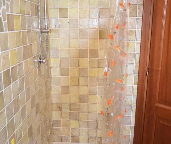 Iss Travel, Domus Pedra - 2-bedrooms With Air-condition Apartman San Teodoro