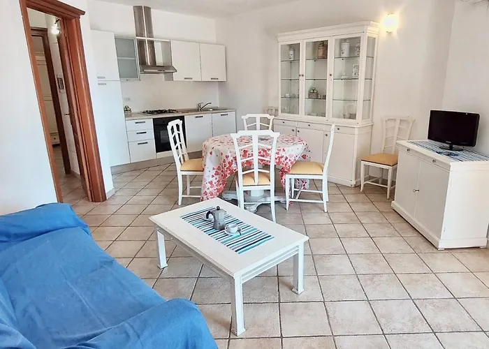 Iss Travel, Domus Pedra - 2-bedrooms With Air-condition Apartman