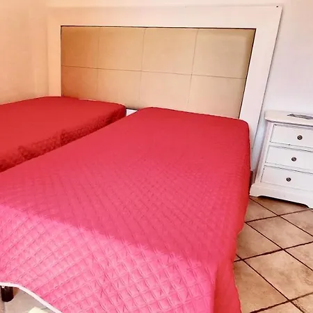 Iss Travel, Domus Pedra - 2-bedrooms With Air-condition Apartment San Teodoro (Sardinia)
