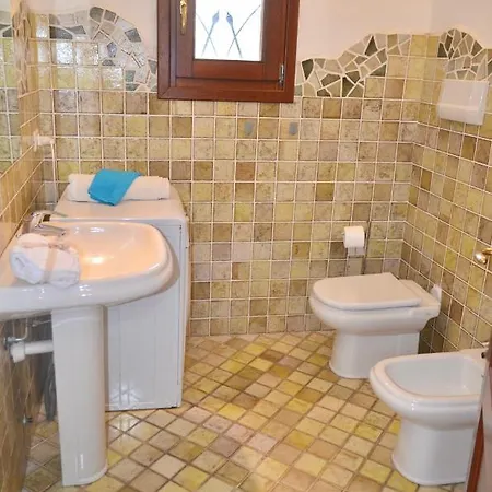 Iss Travel, Domus Pedra - 2-bedrooms With Air-condition Apartment *